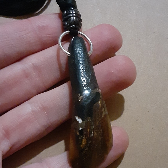 Handmade Real Buffalo Tooth Necklace/ Earrings Set - Picture 6 of 10